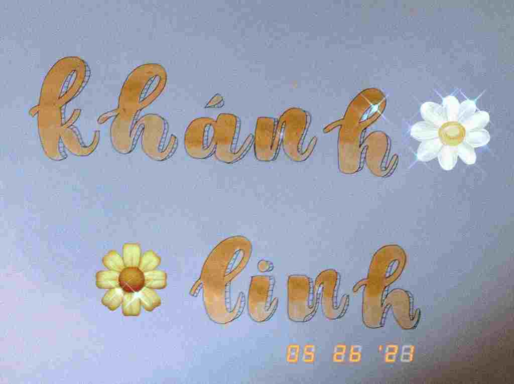 nhac-hoa-lop-7-viet-ten-khanh-linh-bang-chu-calli-cho-minh-nha-y-c-viet-dep-trang-tri-dep-mau-sa